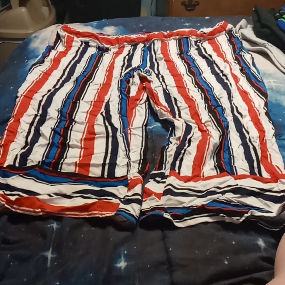 Capris - Picture 2 of 4